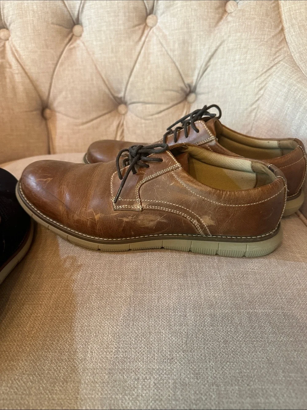 2 pairs of Johnston & Murphy Boys size 7